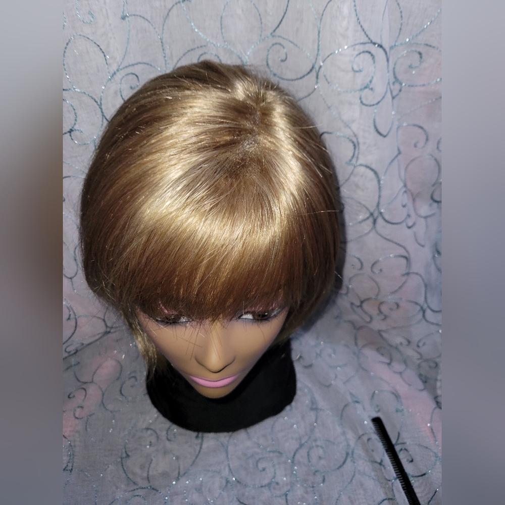 Estetica Designs Wig Color R14/26H - Picture 5 of 11